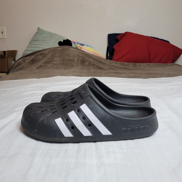Adidas Adilette Clog Sandals - Picture 3 of 6